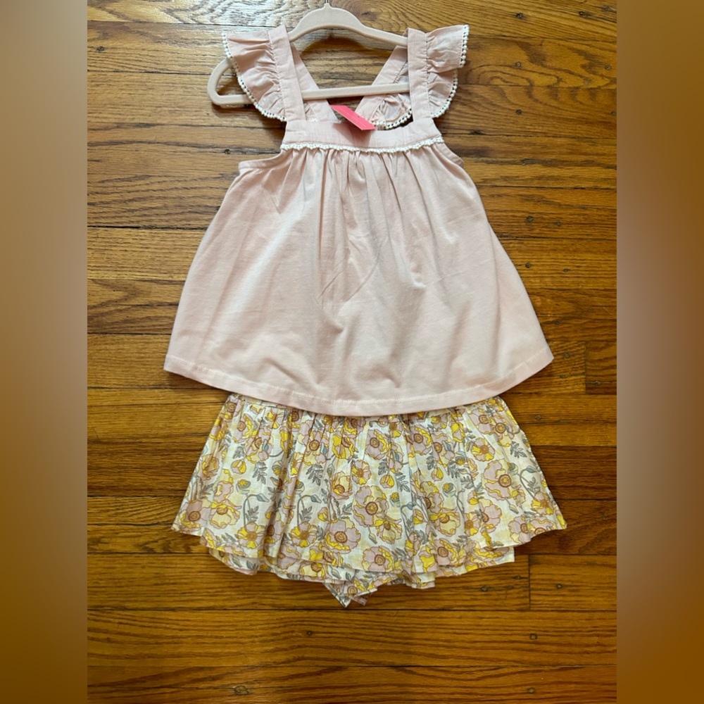 Isaac Mizrahi Skort and top NWT